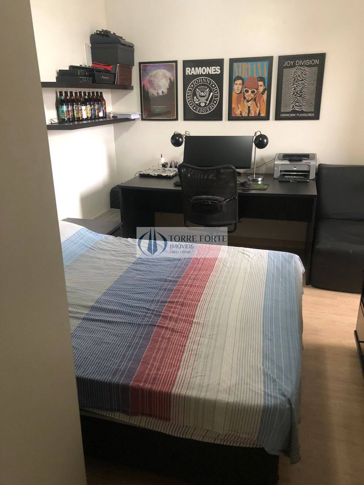 Apartamento à venda com 2 quartos, 64m² - Foto 19