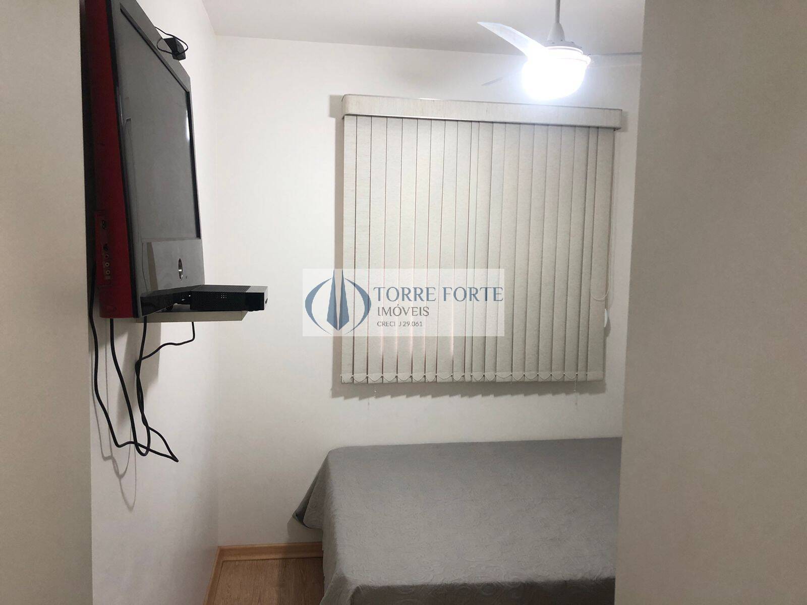 Apartamento à venda com 2 quartos, 64m² - Foto 11