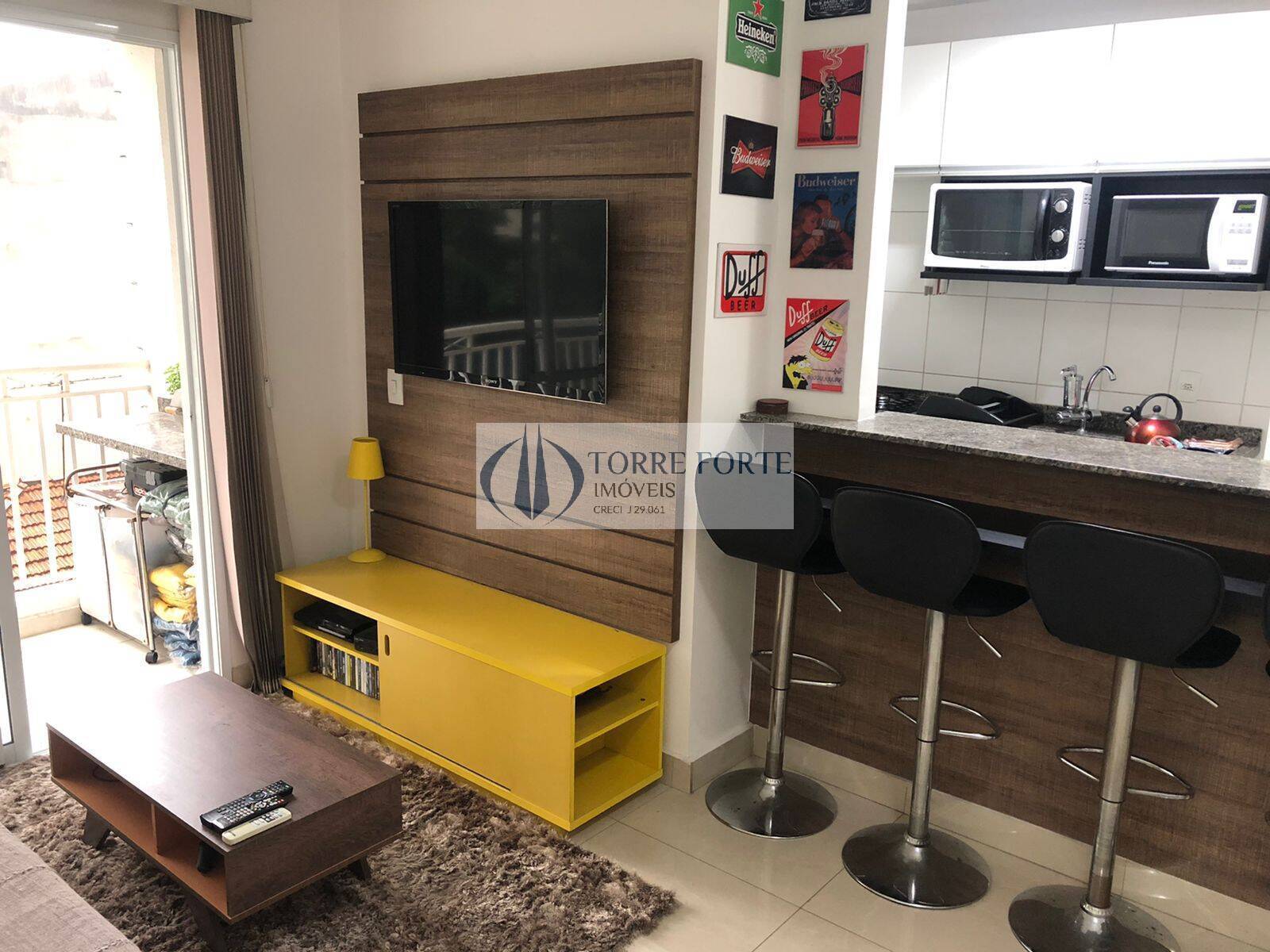 Apartamento à venda com 2 quartos, 64m² - Foto 1