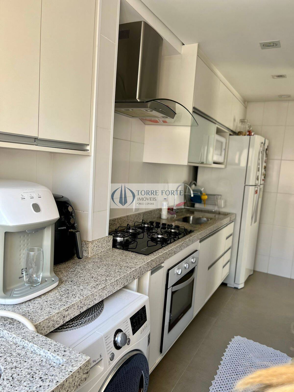 Apartamento à venda com 2 quartos, 68m² - Foto 18