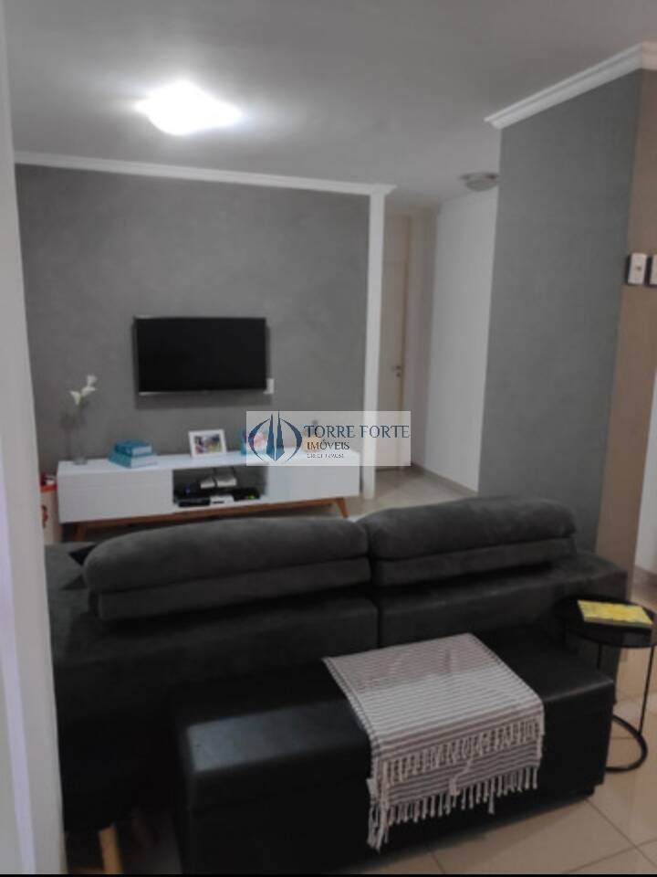 Apartamento à venda com 2 quartos, 64m² - Foto 4