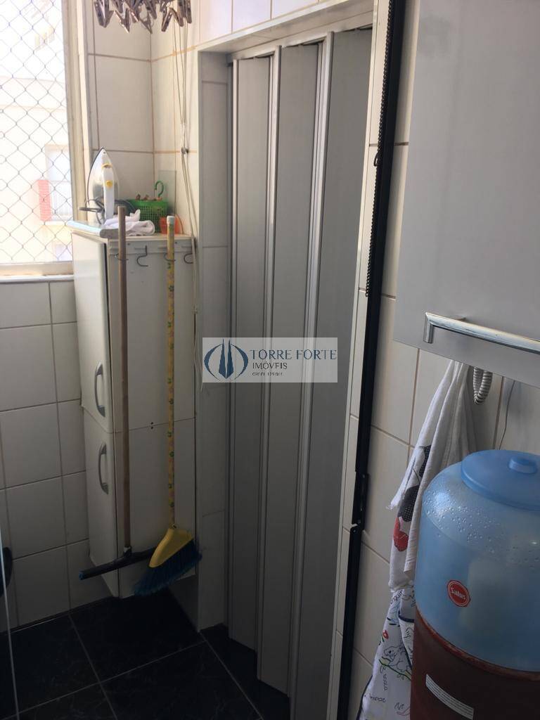 Apartamento à venda com 2 quartos, 58m² - Foto 18